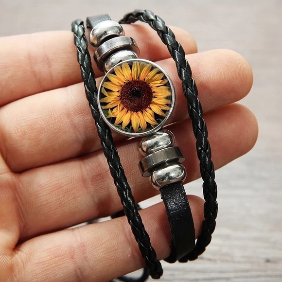 🌻Sun flower Bracelet - Picture 2 of 2